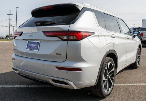 2022 Mitsubishi Outlander SEL