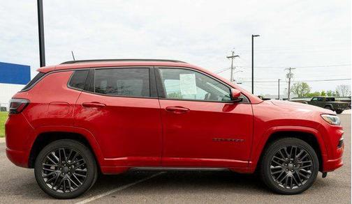Redline Pearlcoat 2022 Jeep Compass (RED) Edition