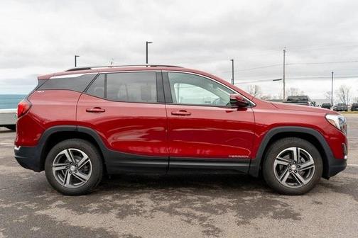 2021 GMC Terrain SLT