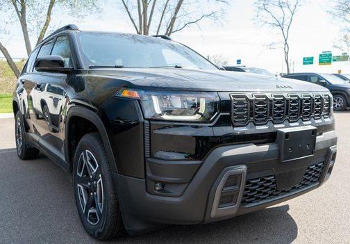 Diamond Black 2026 Jeep Cherokee LAREDO/LIMITED