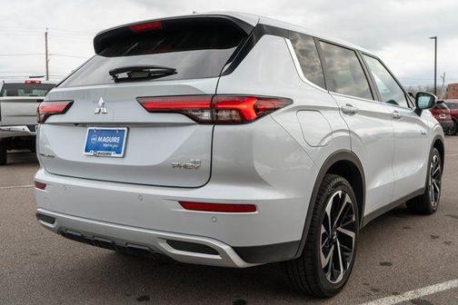 2024 Mitsubishi Outlander PHEV SE RALLIART