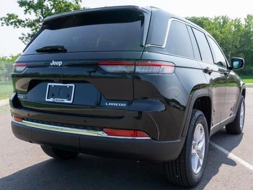 2025 Jeep Grand Cherokee Laredo X