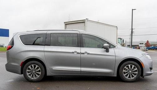 2020 Chrysler Pacifica Touring-L Plus