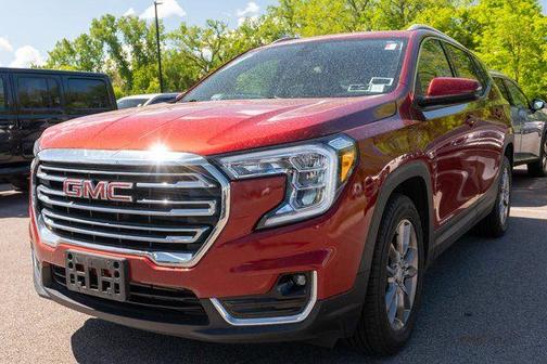 Cayenne Red Tintcoat 2022 GMC Terrain SLT
