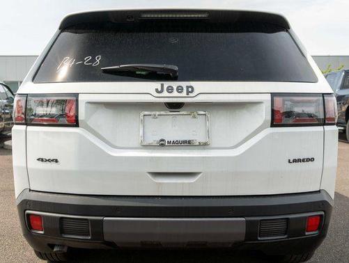 Bright White Clearcoat 2026 Jeep Cherokee LAREDO/LIMITED