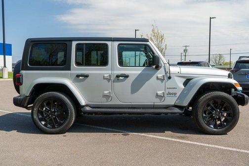 Silver Zynith Clearcoat 2023 Jeep Wrangler 4xe Sahara
