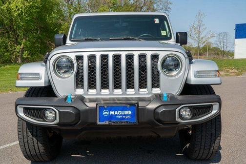 Silver Zynith Clearcoat 2023 Jeep Wrangler 4xe Sahara