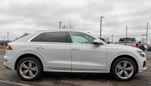 2022 Audi Q8 55 Premium