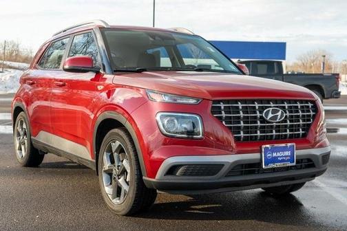 2022 Hyundai VENUE SEL