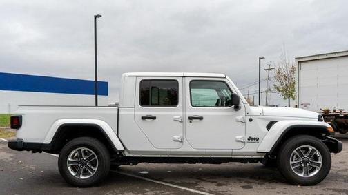 2024 Jeep Gladiator Sport