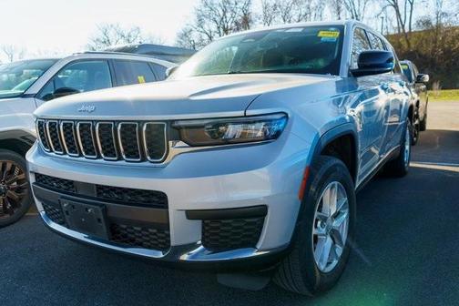 2022 Jeep Grand Cherokee L Laredo