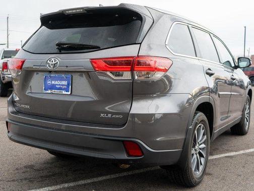 2019 Toyota Highlander 