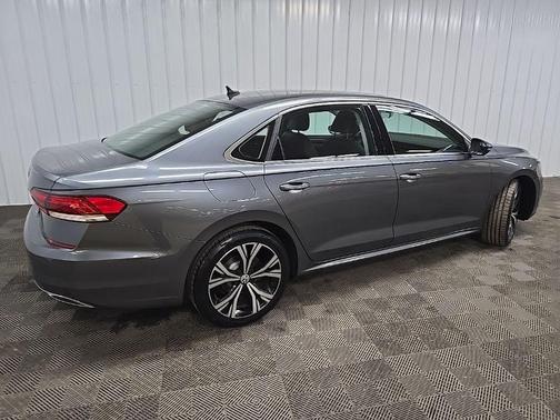 Platinum Gray Metallic 2020 Volkswagen Passat 2.0T SEL
