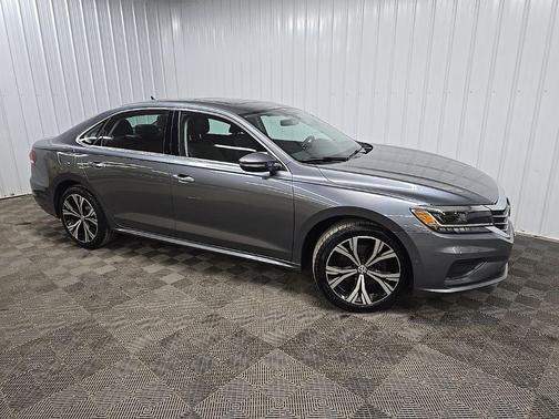 Platinum Gray Metallic 2020 Volkswagen Passat 2.0T SEL