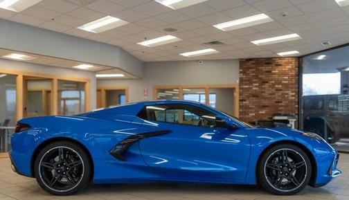 2024 Chevrolet Corvette Stingray w/2LT