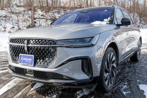 2024 Lincoln Nautilus Reserve