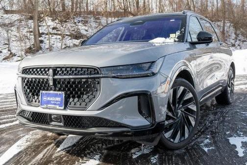 2024 Lincoln Nautilus Reserve