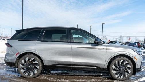 2024 Lincoln Nautilus Reserve