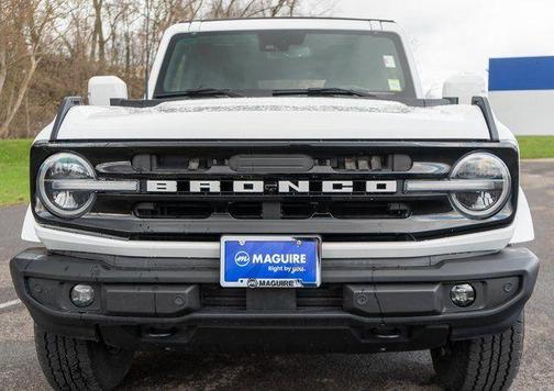 Shadow Black 2023 Ford Bronco Outer Banks