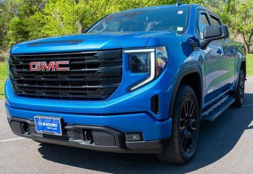 Dynamic Blue Metallic 2023 GMC Sierra 1500 Elevation