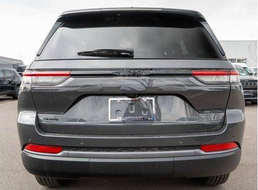 2026 Jeep Grand Cherokee Laredo