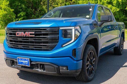 Dynamic Blue Metallic 2022 GMC Sierra 1500 Elevation