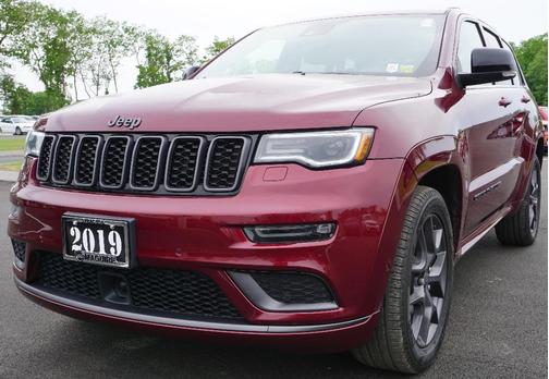 Photo 2 of 20 of 2019 Jeep Grand Cherokee Limited