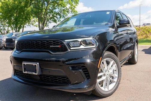 DB Black Crystal Clearcoat 2026 Dodge Durango GT