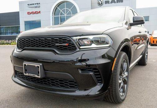 DB Black Crystal Clearcoat 2026 Dodge Durango GT