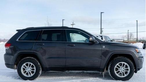 2019 Jeep Grand Cherokee Laredo E