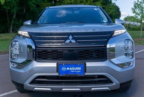 2023 Mitsubishi Outlander SE Special Edition