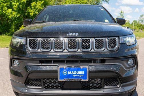 Diamond Black 2023 Jeep Compass Latitude