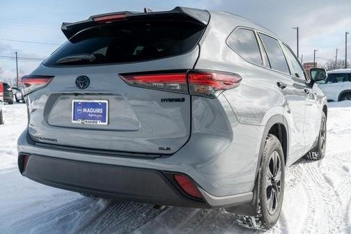 2024 Toyota Highlander Hybrid XLE