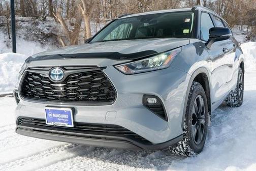 2024 Toyota Highlander Hybrid XLE