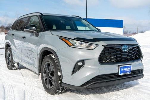 2024 Toyota Highlander Hybrid XLE