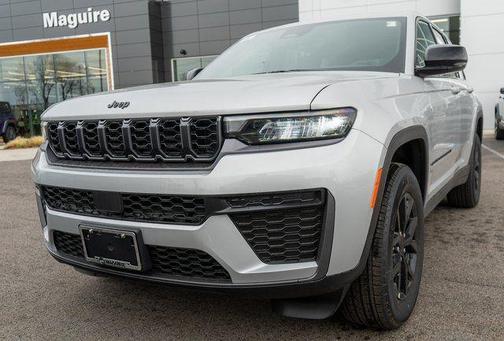 2026 Jeep Grand Cherokee Laredo