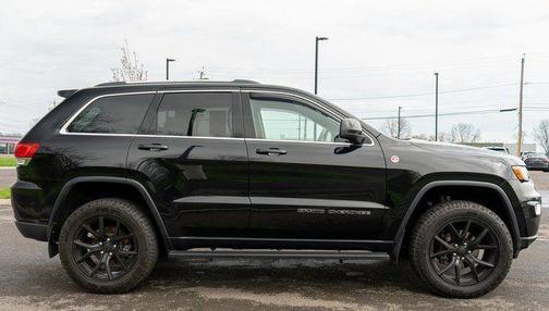 Diamond Black 2020 Jeep Grand Cherokee Laredo E