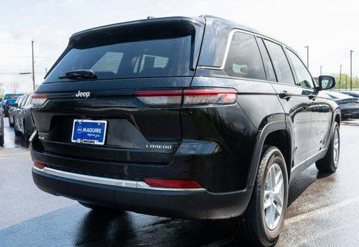 Diamond Black 2023 Jeep Grand Cherokee Laredo
