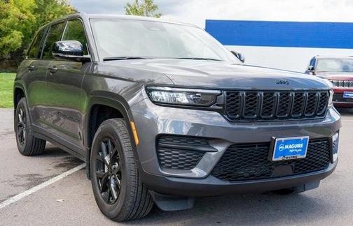 2024 Jeep Grand Cherokee Laredo