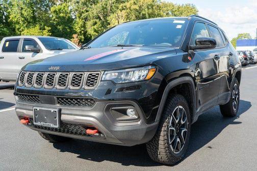 Diamond Black 2026 Jeep Compass Trailhawk