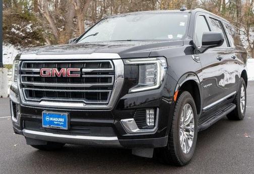 2022 GMC Yukon XL SLT