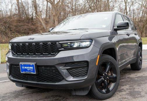 2023 Jeep Grand Cherokee Altitude