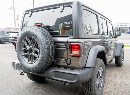 Granite Crystal Clearcoat Metallic 2026 Jeep Wrangler Sport