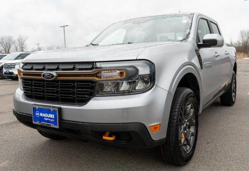 Iconic Silver Metallic 2023 Ford Maverick Lariat
