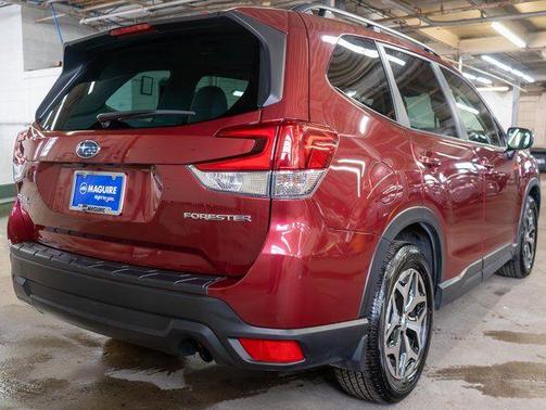 Crimson Red Pearl 2023 Subaru Forester Premium