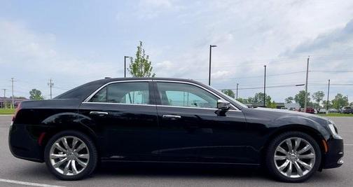 2018 Chrysler 300 Limited