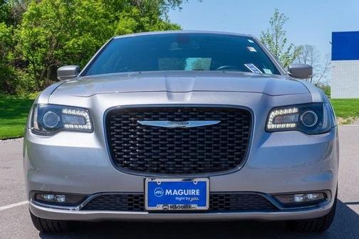2018 Chrysler 300 S