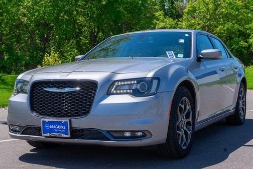 2018 Chrysler 300 S