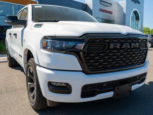 Bright White Clearcoat 2026 RAM 1500 Big Horn/Lone Star