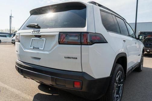 Bright White Clearcoat 2026 Jeep Cherokee LAREDO/LIMITED